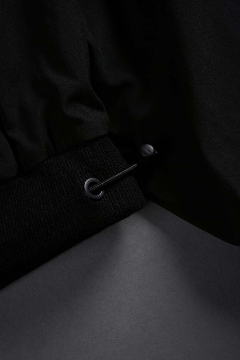 Darc Sport Roses While We're Here Cropped Zip Mockneck Sweater Negrii | QJOEB4163